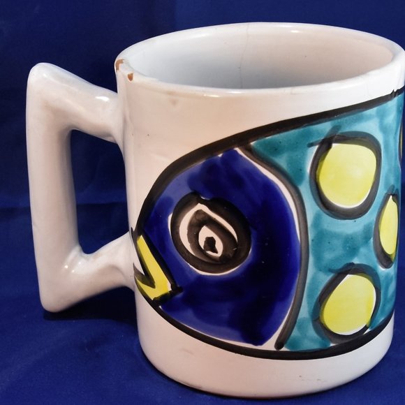 Vintage handmade, hand-painted Majolica large coffee mug - Italy -needs TLC - Picture 1 of 6